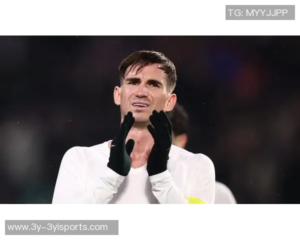 阿斯报道法比安膝盖髌骨受伤或缺席西班牙三月国际比赛日 阿斯报道法比安膝盖髌骨受伤或缺席西班牙三月国际比赛日